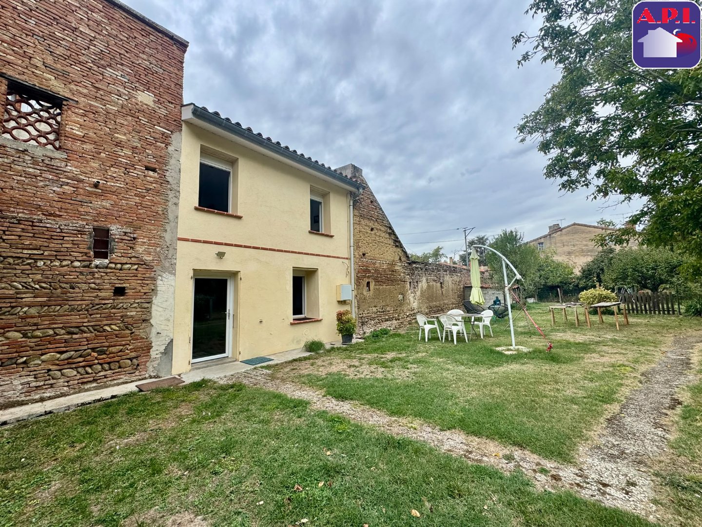 Agence immobilière de ARIEGE PYRENEES IMMOBILIER (API)