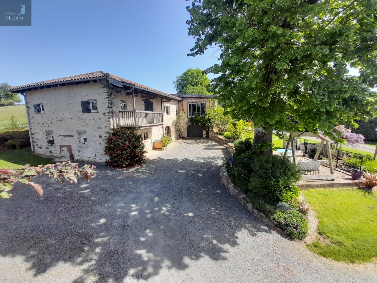 Maison 200m² — Saint-Étienne-de-Maurs