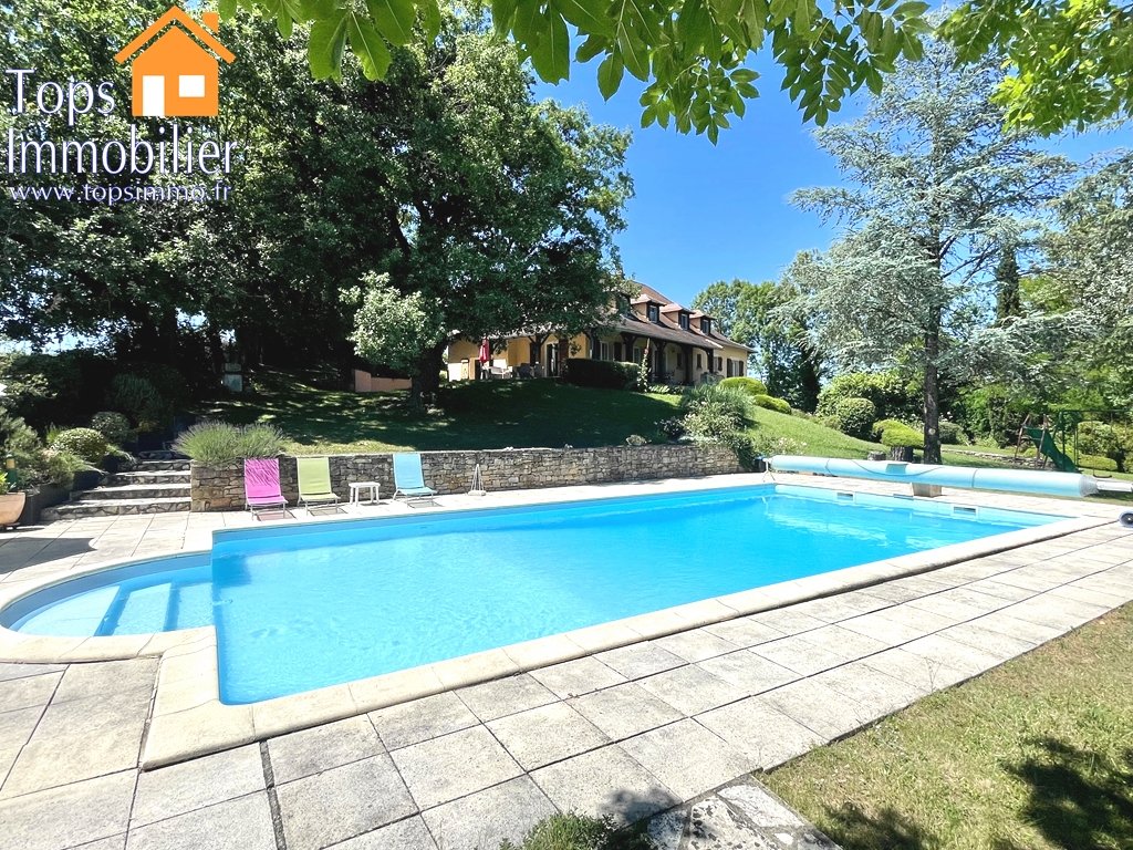Maison 254m² — Savignac