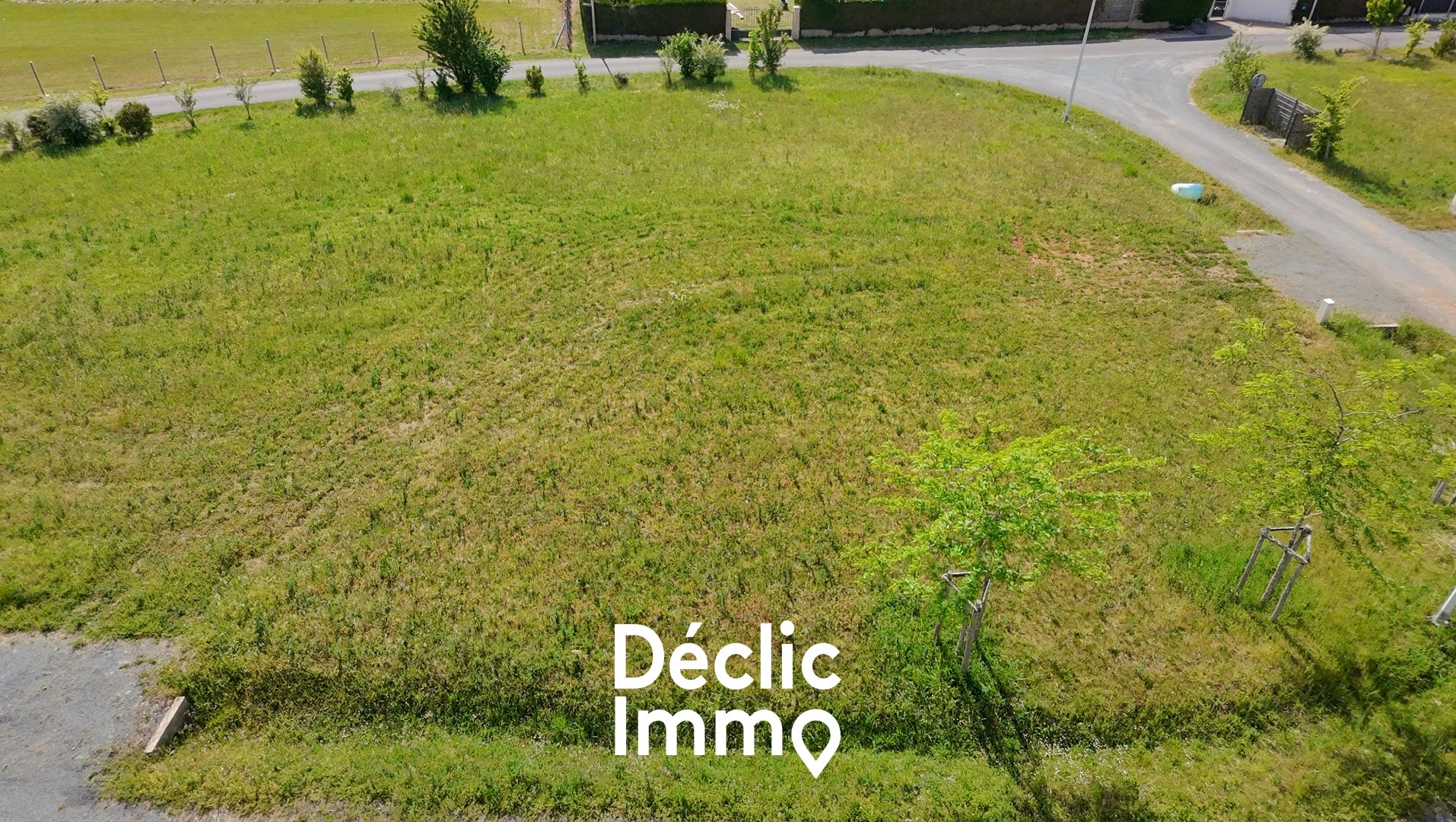 Terrain — Juicq
