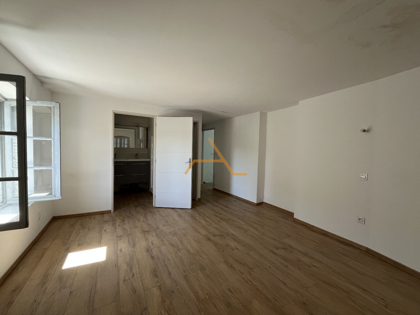 Agence immobilière de OFFICE IMMOBILIER ARIENTI