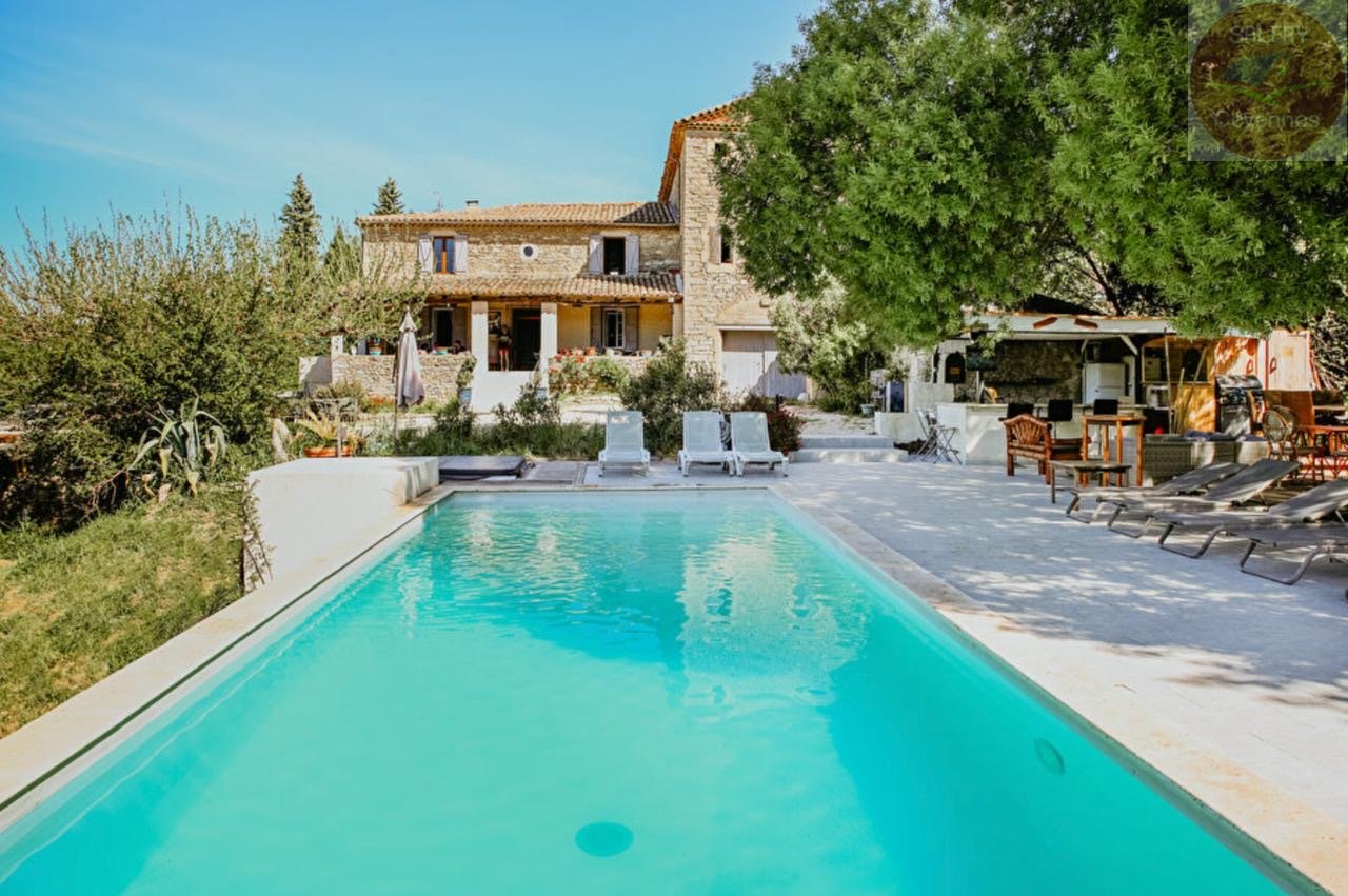 Maison 500m² — Canaules-et-Argentières