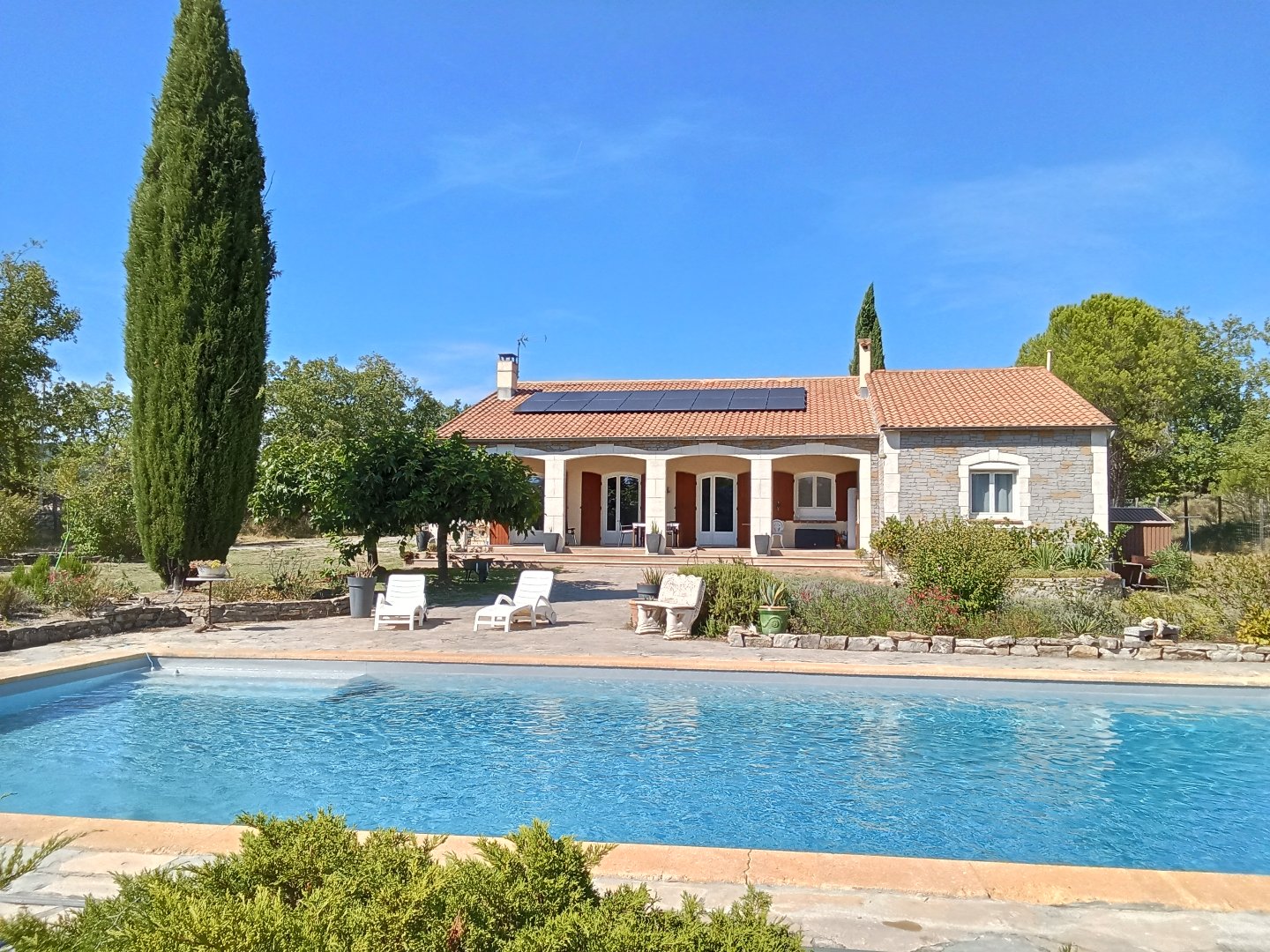 Maison 198m² — Pompignan