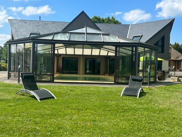 Maison 332m² — Soulitré