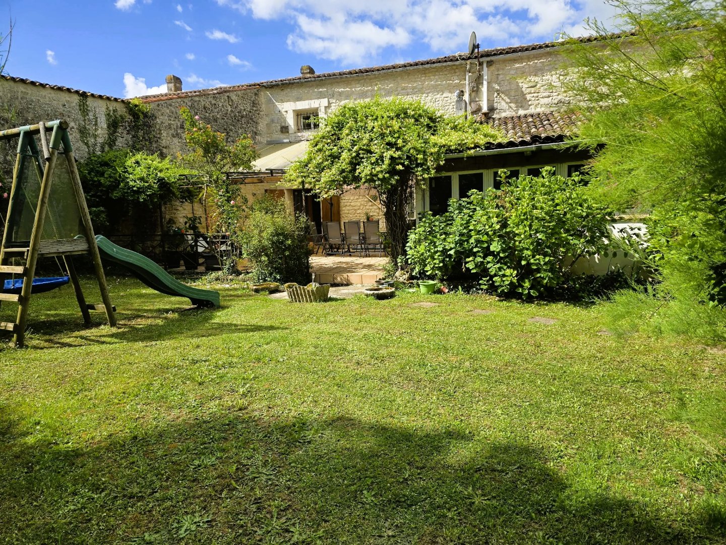 Maison 220m² — Saint-Quantin-de-Rançanne