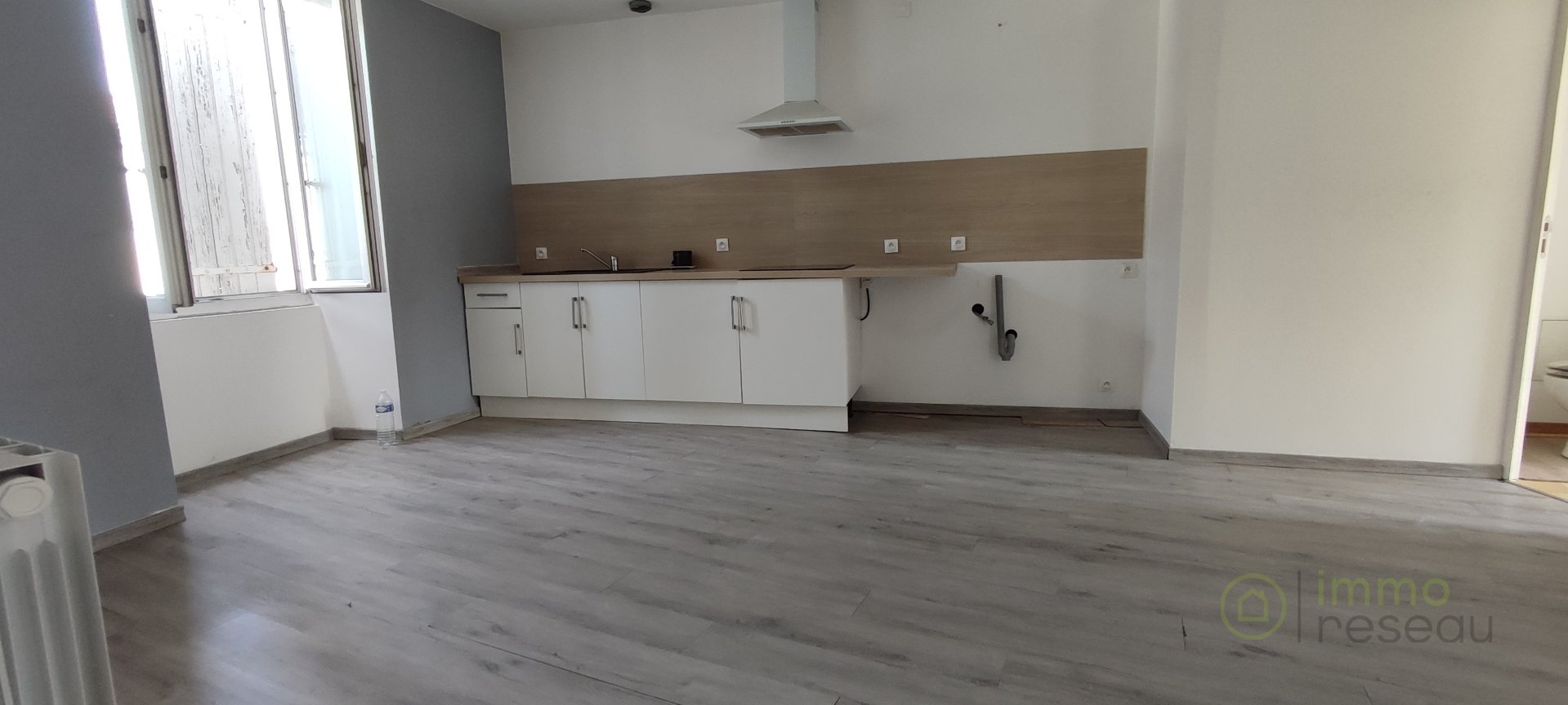 Immeuble 280m² — Saint-Genis-de-Saintonge