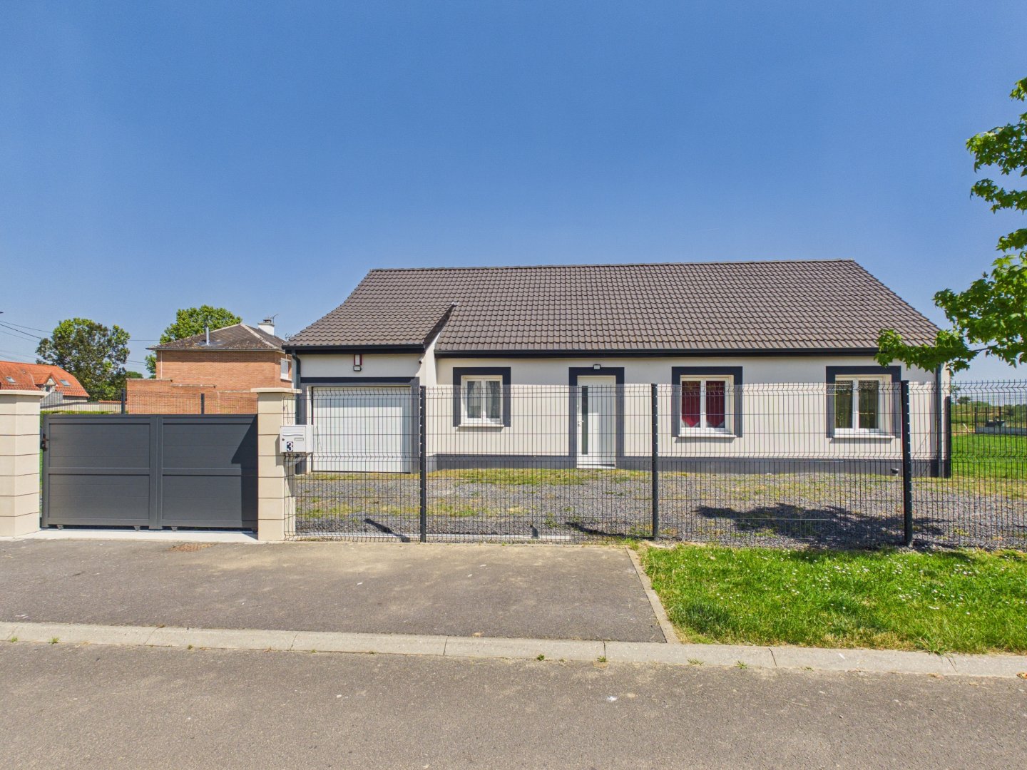 Maison 97m² — Estrées-Deniécourt