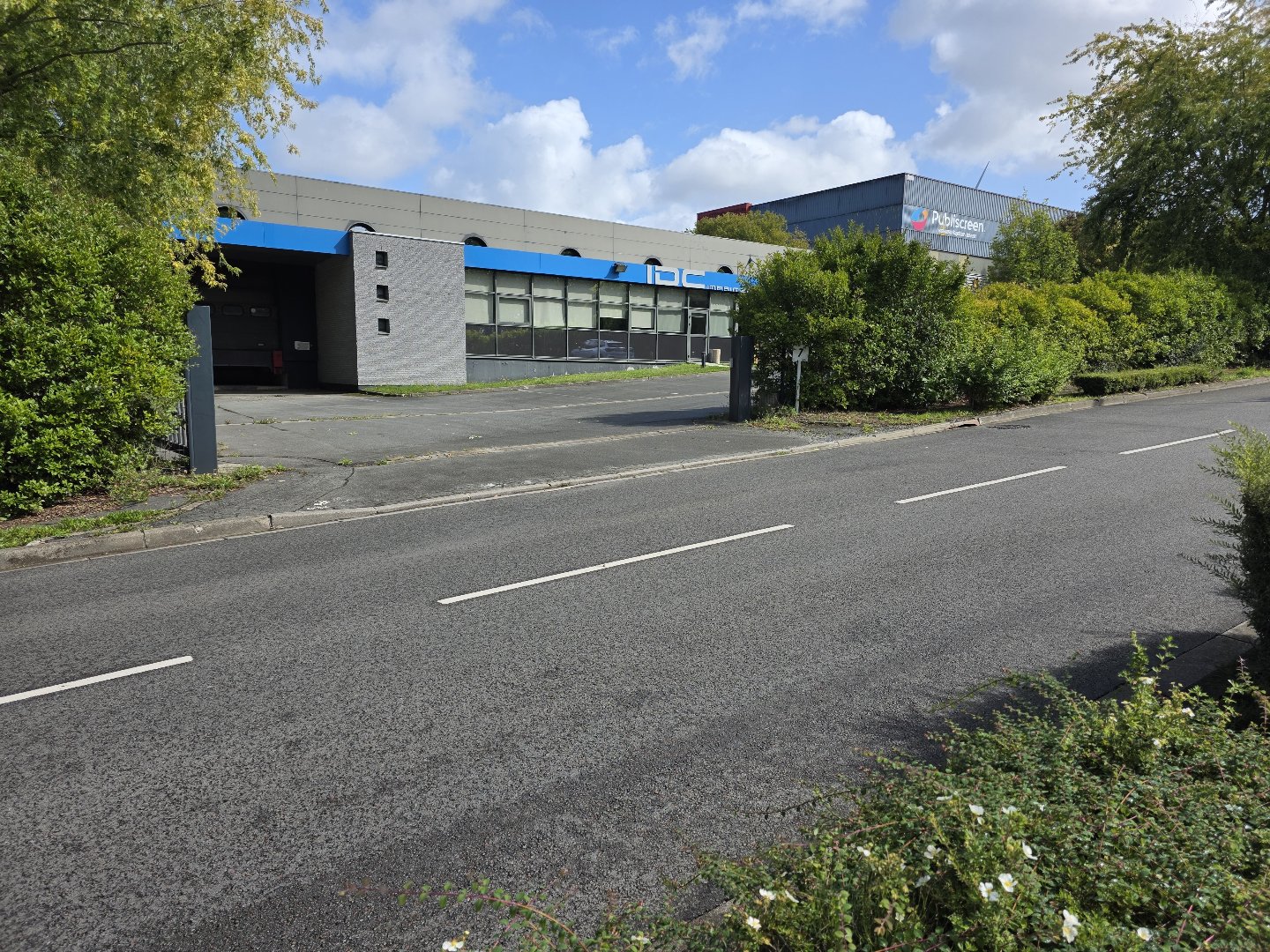 Entrepôts et Bureaux