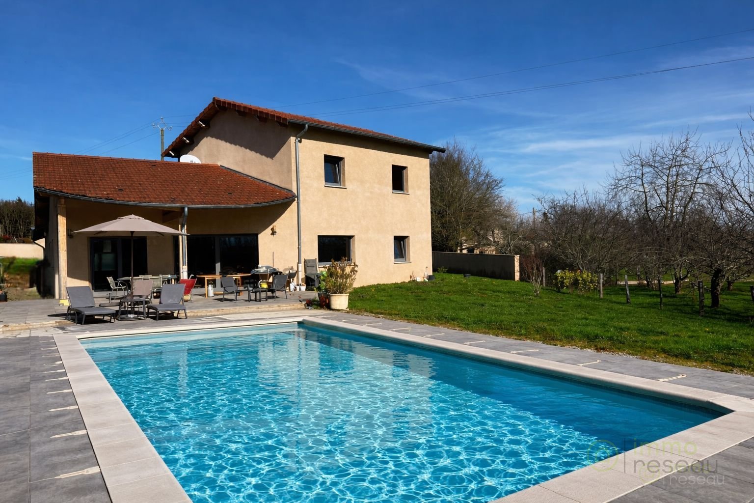 Maison 154m² — Fleury-la-Montagne