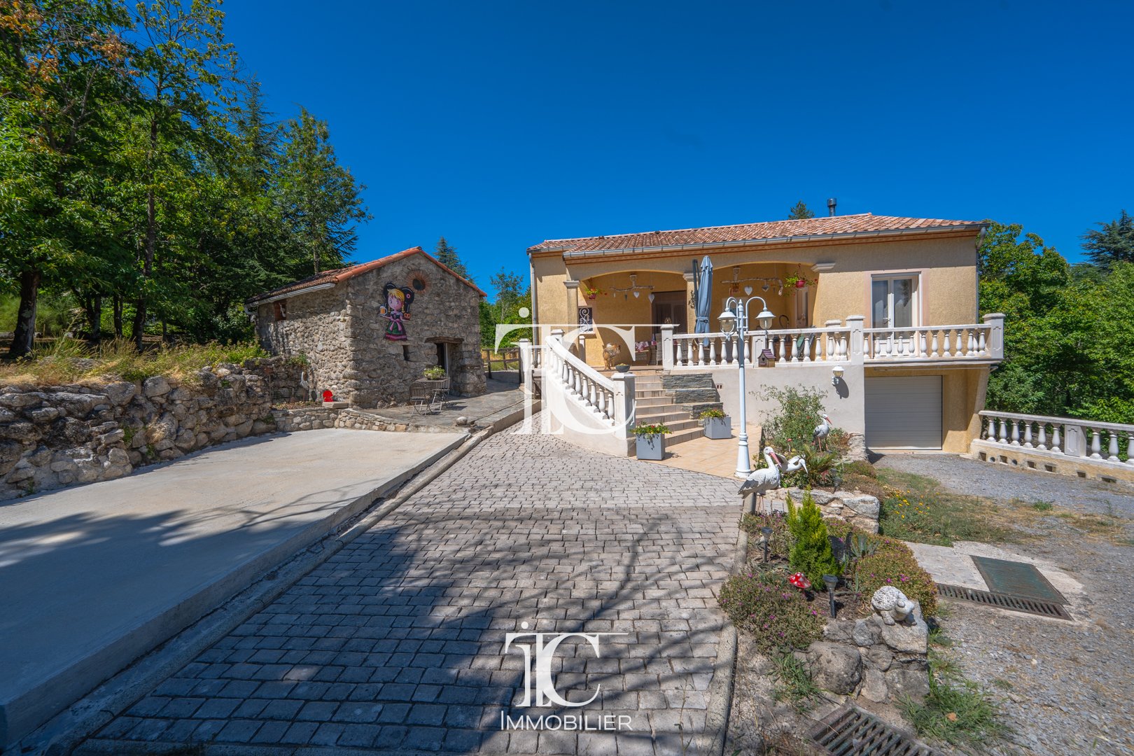 Maison 140m² — Les Vans