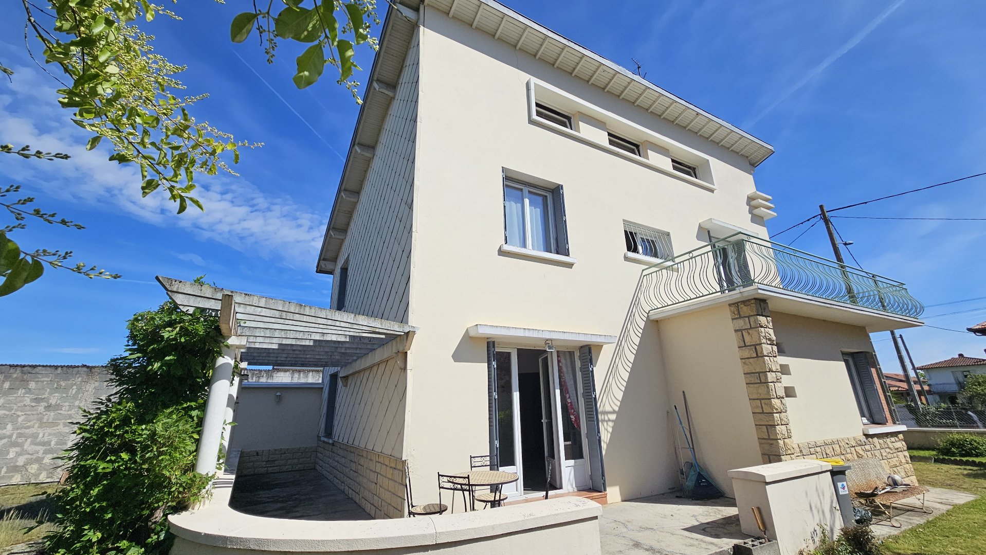 Agence immobilière de AAREVA IMMOBILIER