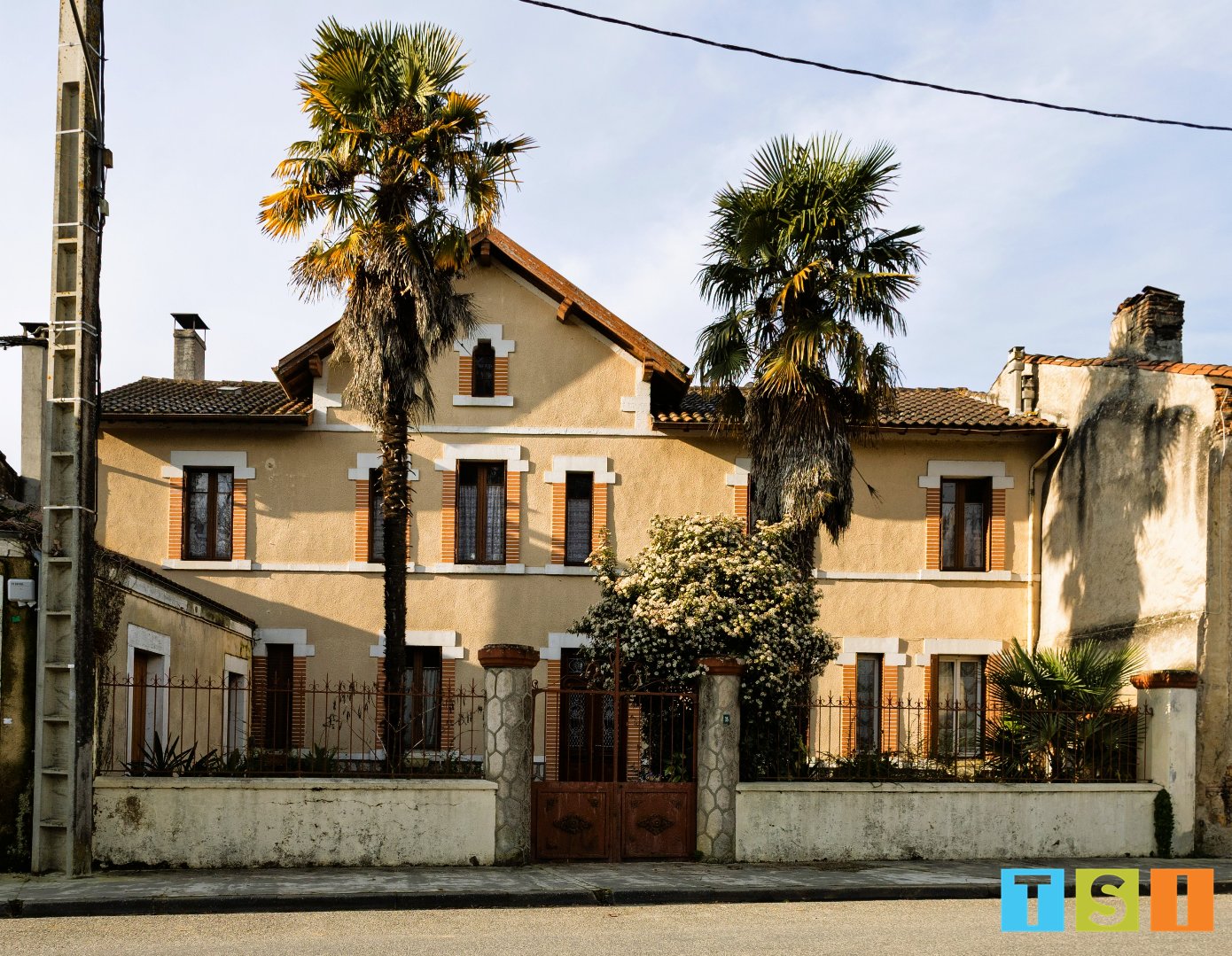 Maison 250m² — Daumazan-sur-Arize