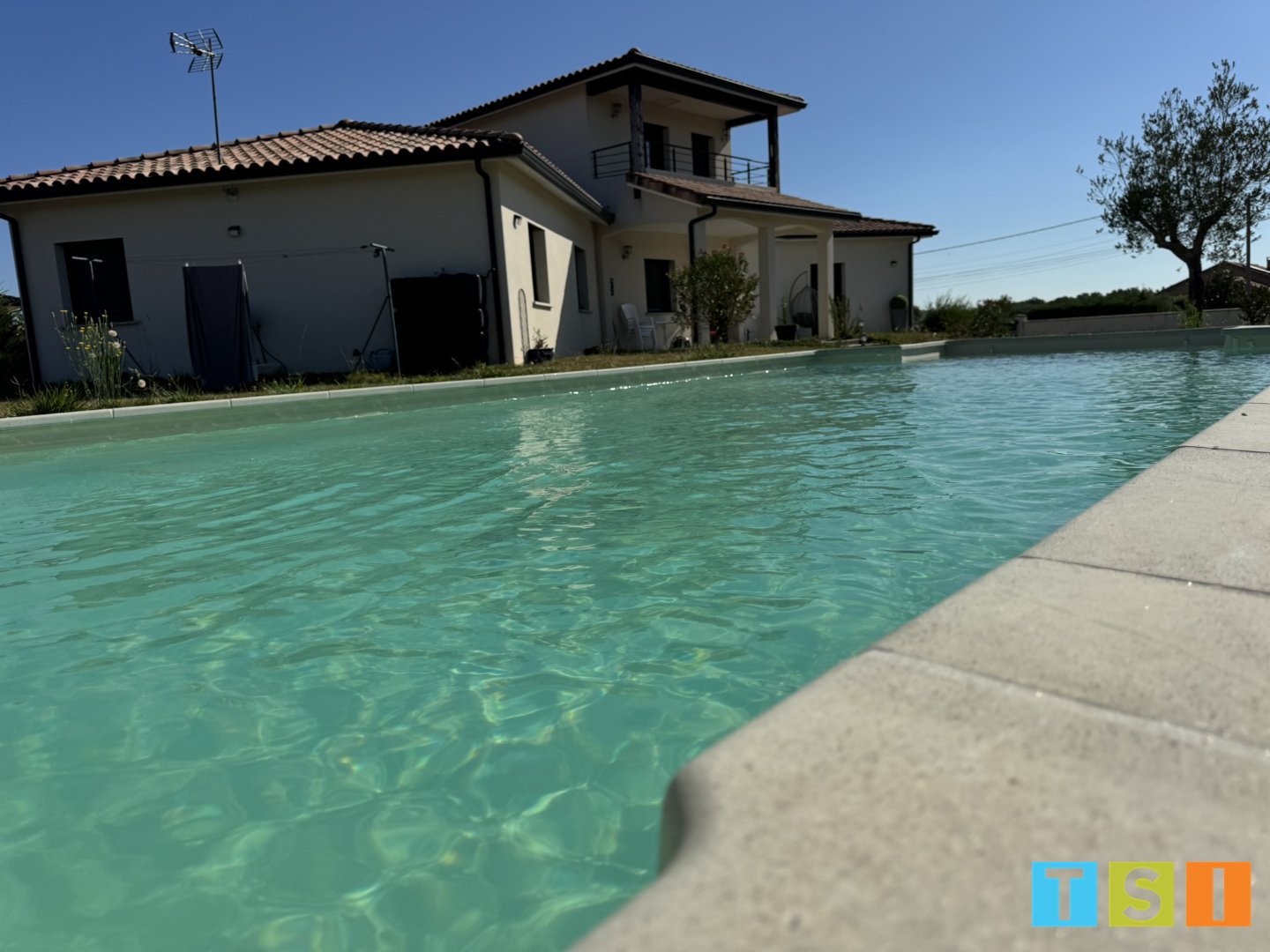 Maison 185m² — Landorthe