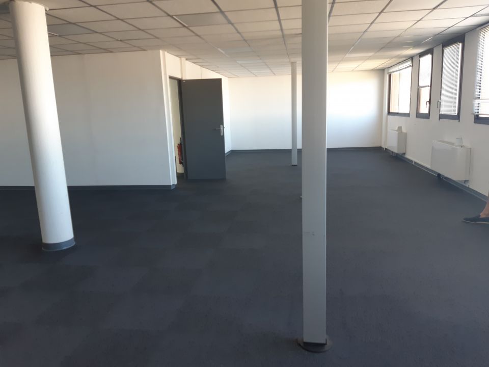 A louer Bureaux 273 m² Colomiers