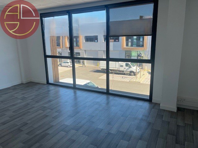A louer Entrepôt 296 m² Toulouse