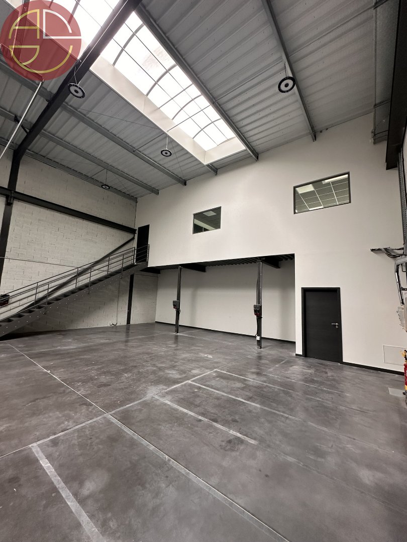 A louer Entrepôt 650 m² Colomiers