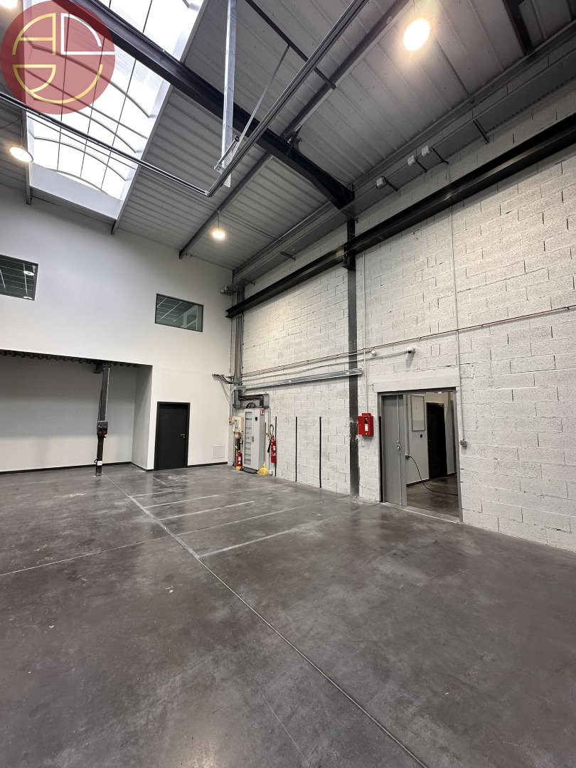 A louer Local commercial  650 m² Colomiers