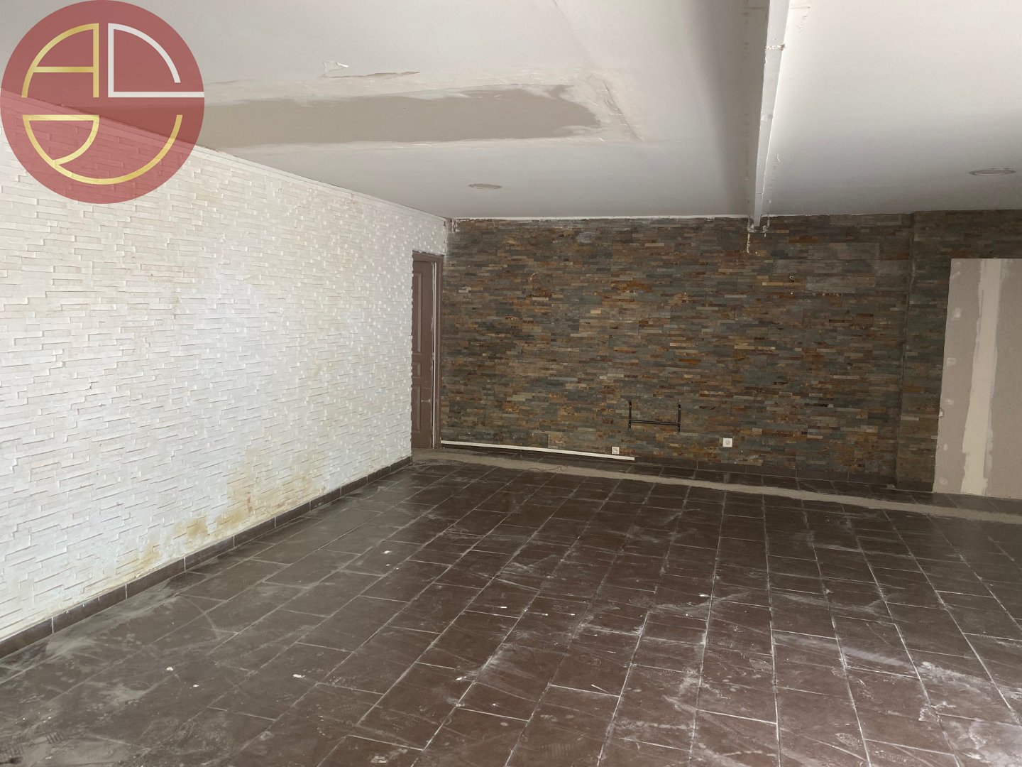 A louer Local commercial  315 m² Eaunes