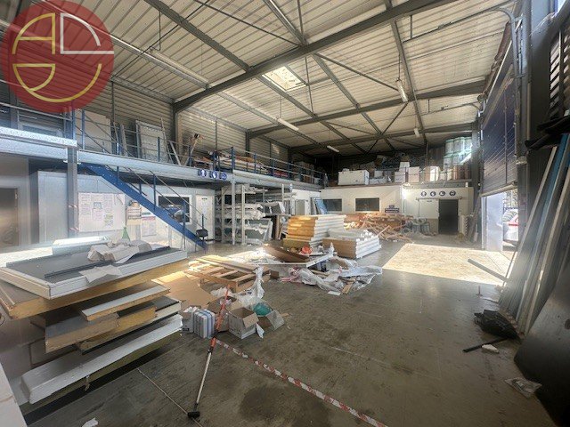 A vendre Entrepôt 1 148 m² Toulouse