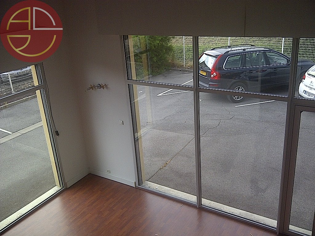 A louer Local commercial  318 m² Aucamville