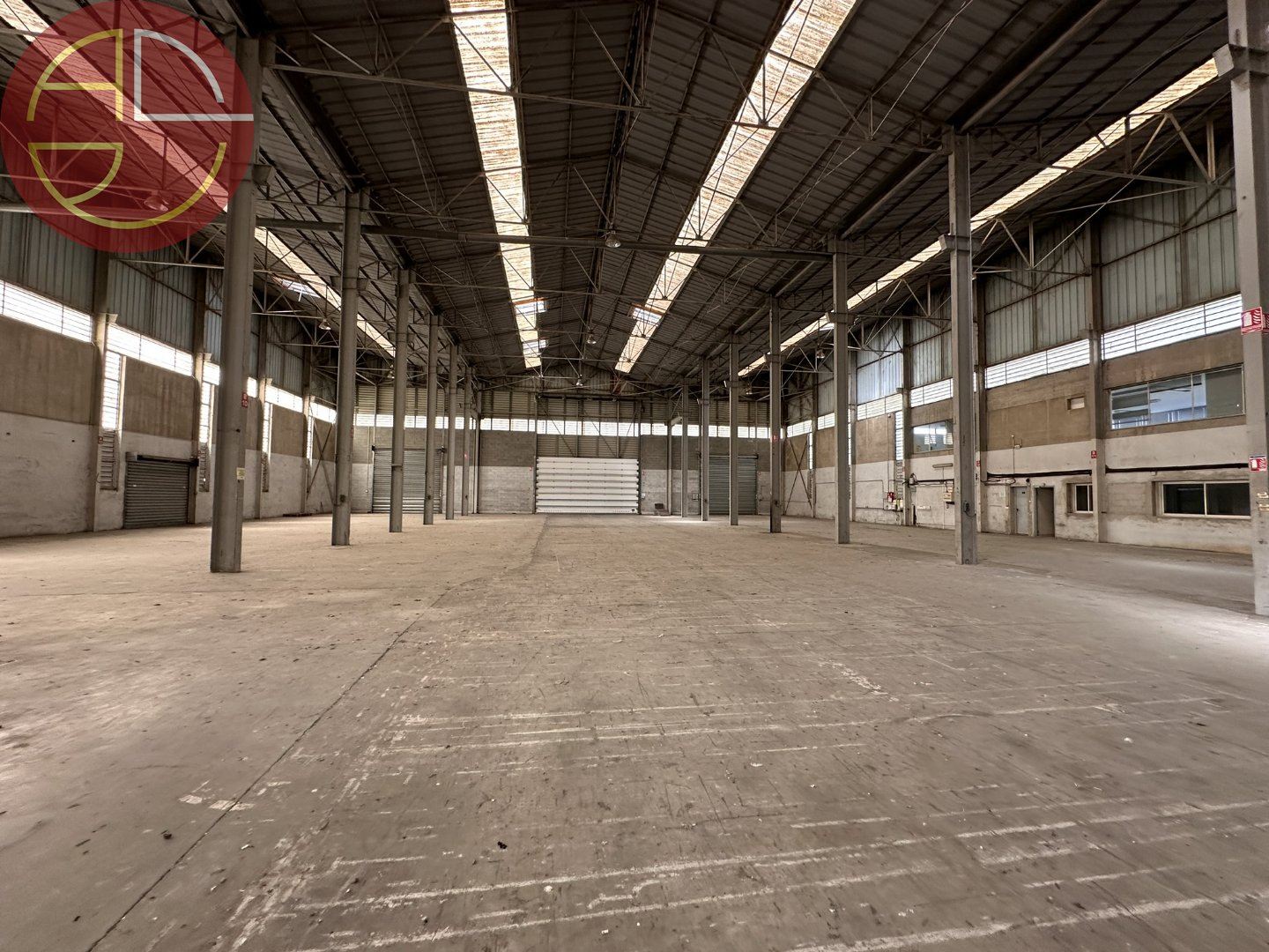 A louer Entrepôt 3 196 m² Toulouse A louer Entrepôt 3 196 m² Toulouse