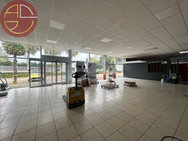 A louer Local commercial  457 m² Toulouse