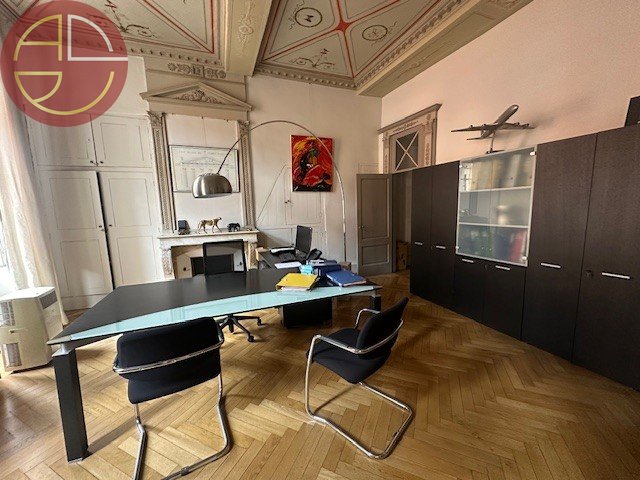 TOULOUSE HYPERCENTRE - A LOUER 184M² DE BUREAUX.