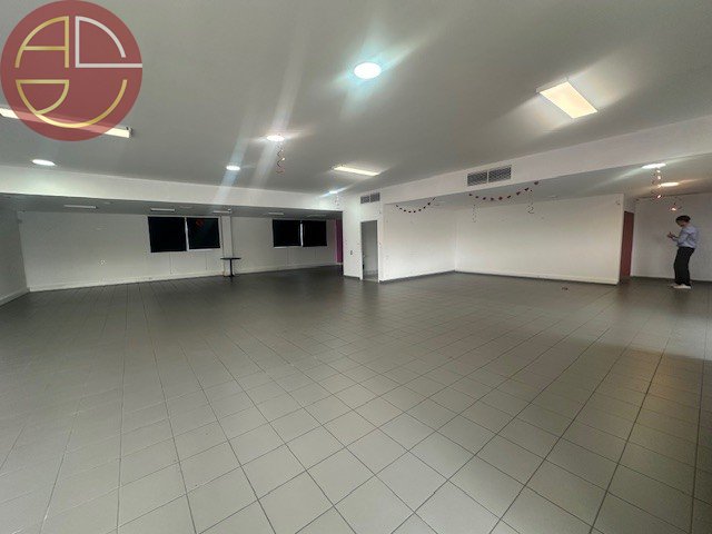 A louer Local commercial  385 m² Auzielle