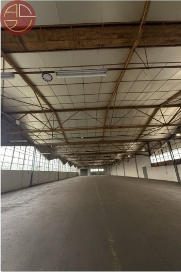 A louer Local commercial  1 000 m² Goyrans