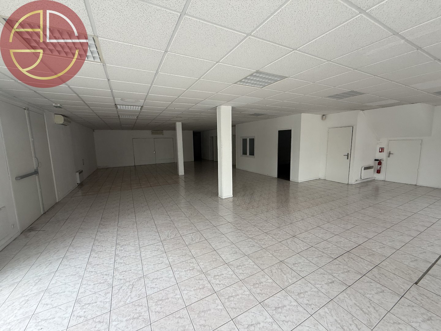 A louer Local commercial  250 m² Auzielle