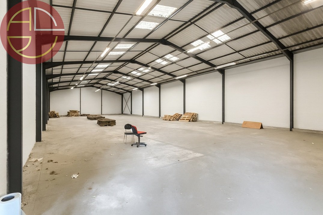 A vendre Entrepôt 1 550 m² Bruguières