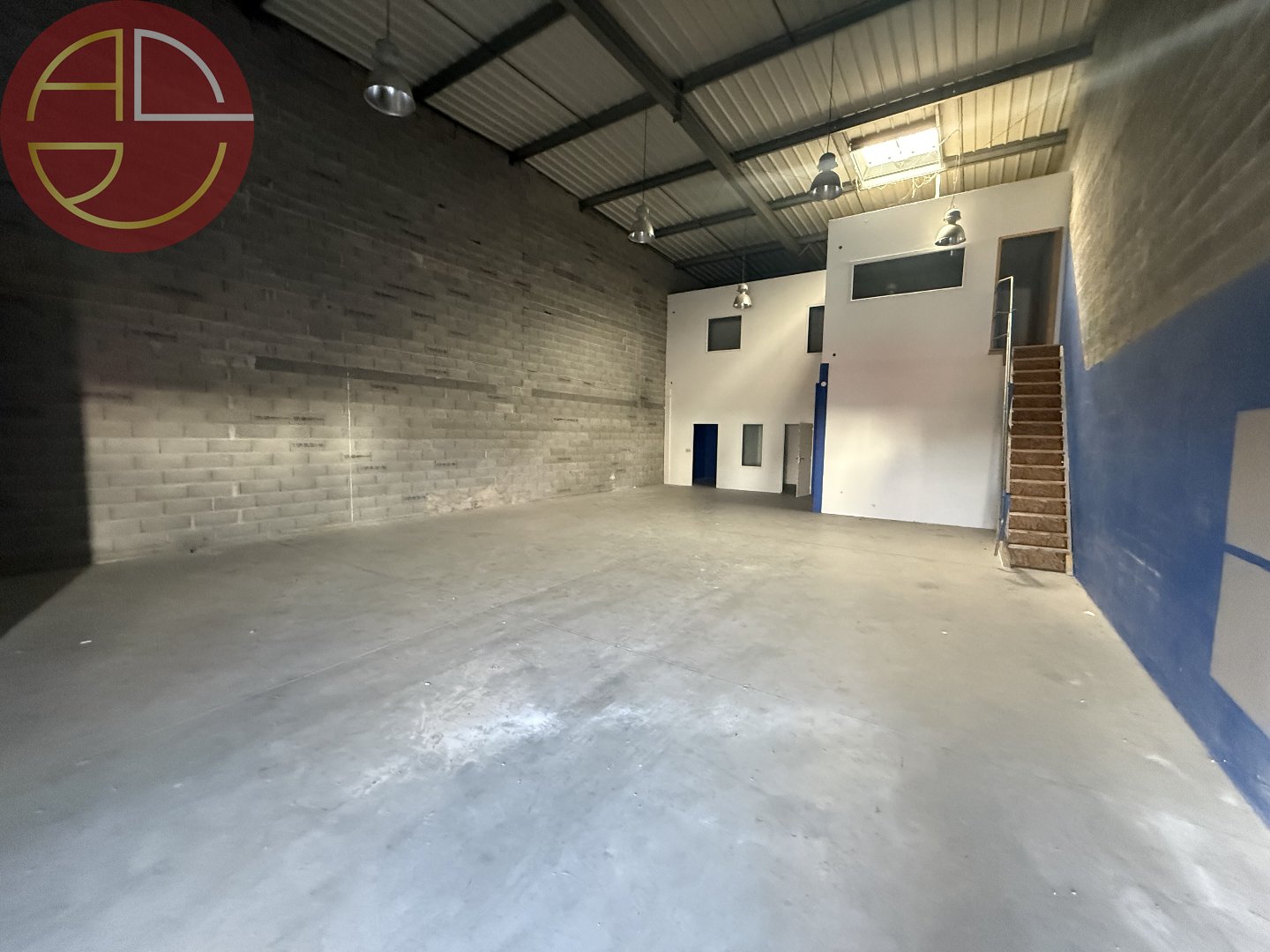 A louer Entrepôt 192 m² Plaisance-du-Touch A louer Entrepôt 192 m² Plaisance-du-Touch