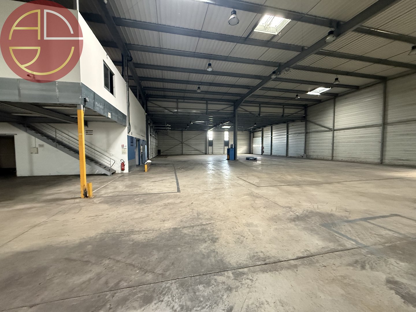 A louer Entrepôt 4 100 m² Plaisance-du-Touch A louer Entrepôt 4 100 m² Plaisance-du-Touch