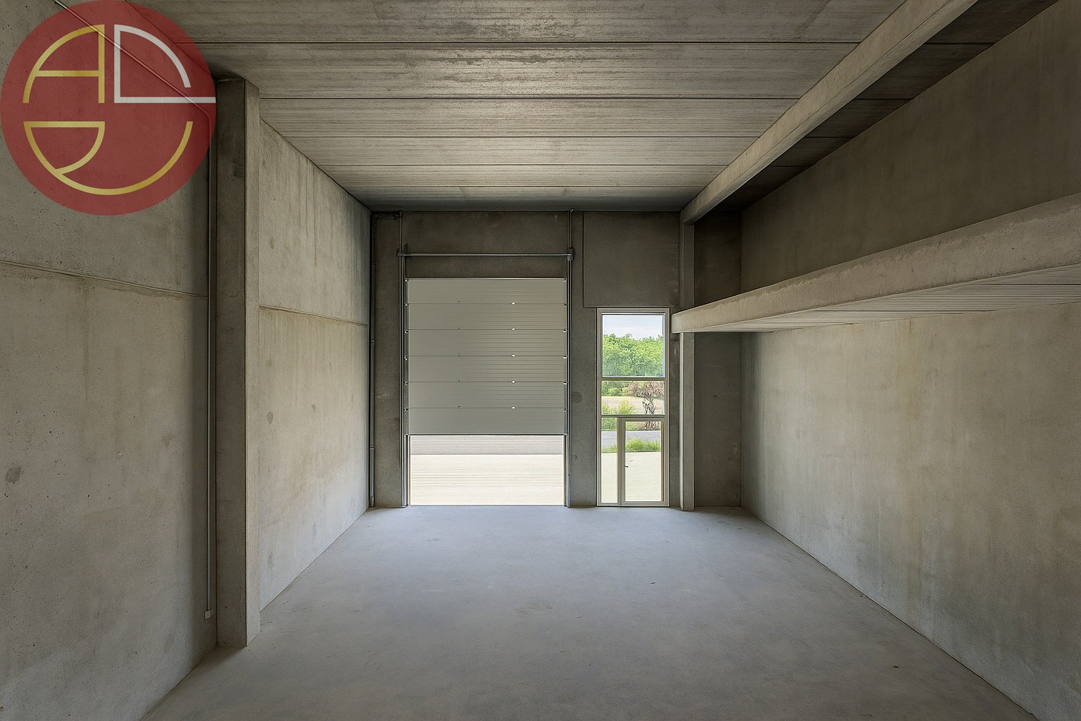 A vendre Entrepôt 110 m² Aureville