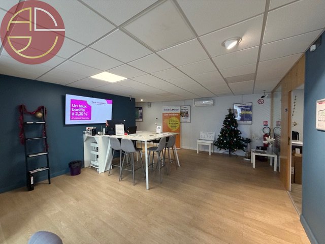 A louer Local commercial  180 m² Brax