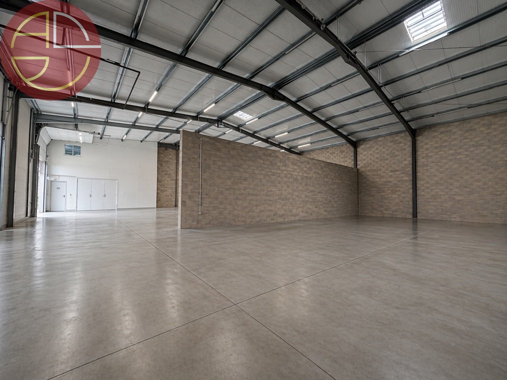 Entrepôt / Activité à vendre - Saint-Jory (31790) - 871 m²