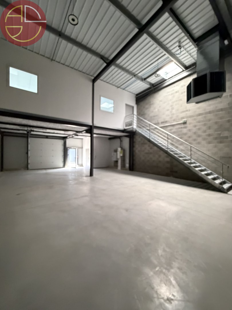 Entrepôt / Activité à louer - Cugnaux (31270) - 265 m² - 2 320 €/mois