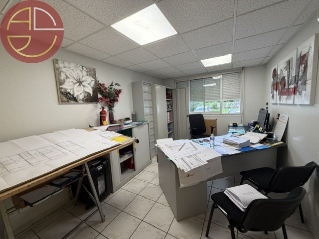 Local Commercial à louer - Toulouse (31200) - 210 m² - 3 000 €/mois