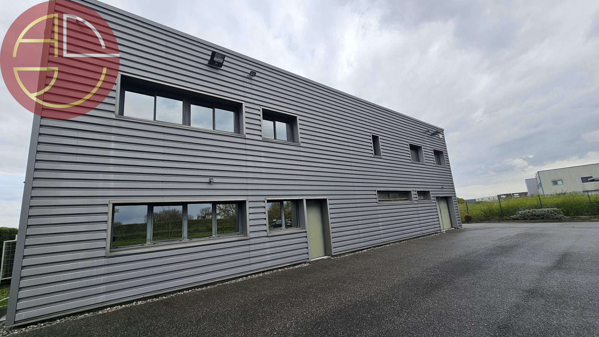 A vendre Entrepôt 949 m² Plaisance-du-Touch