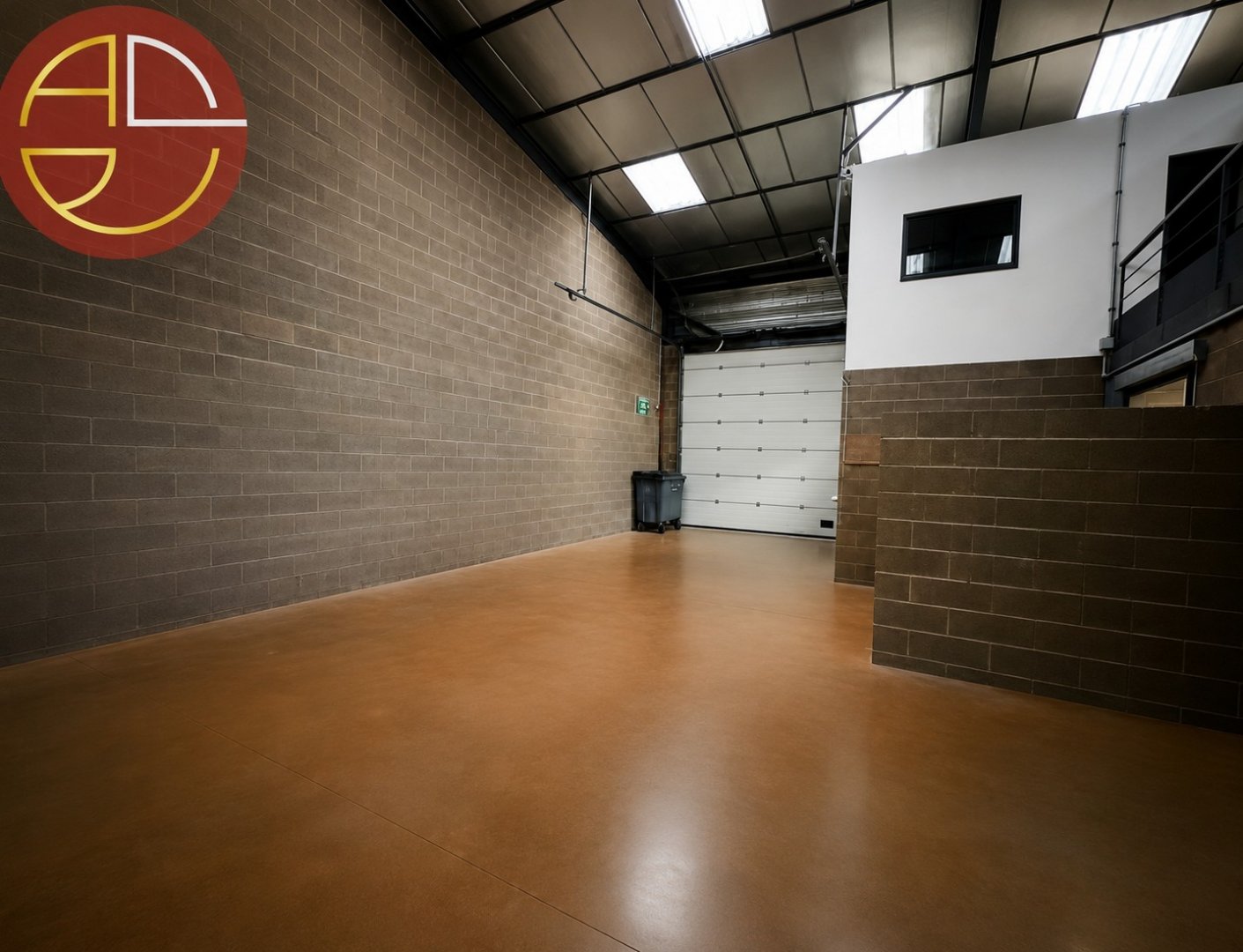 Entrepôt / Activité à louer - Saint-Jean (31240) - 350 m² - 2 700 €/mois
