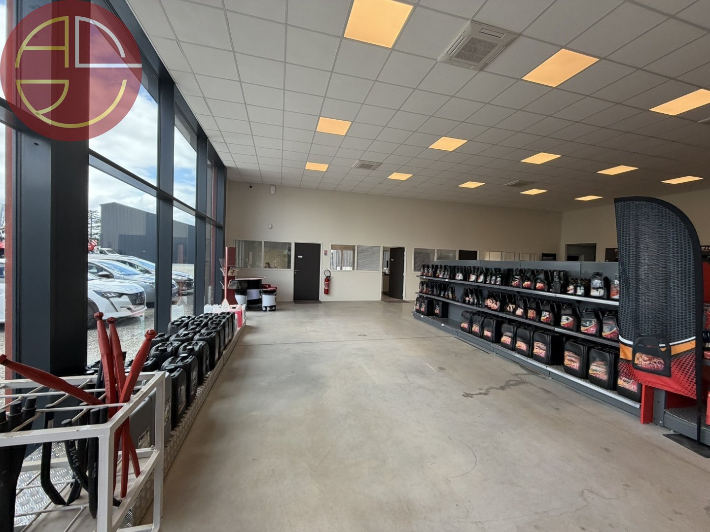 Local Commercial à louer - Montauban (82000) - 3000 m² - 17 000 €/mois