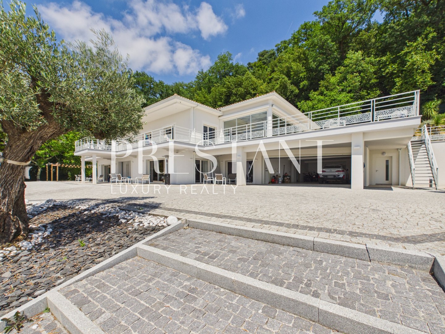 Maison 546m² — Bouliac