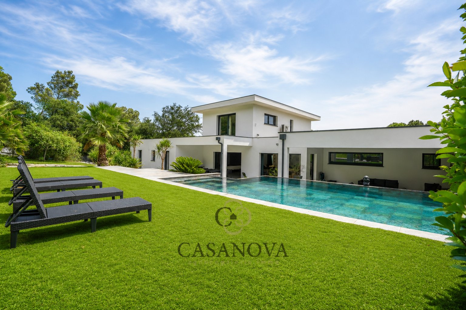 Maison 280m² — Aspères