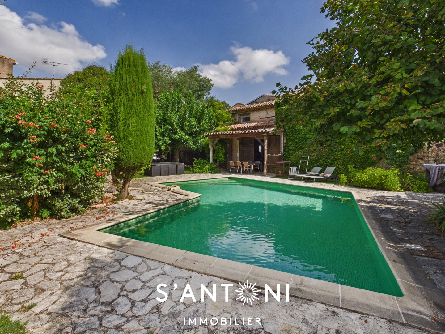 Maison 243m² — Cazouls-d'Hérault