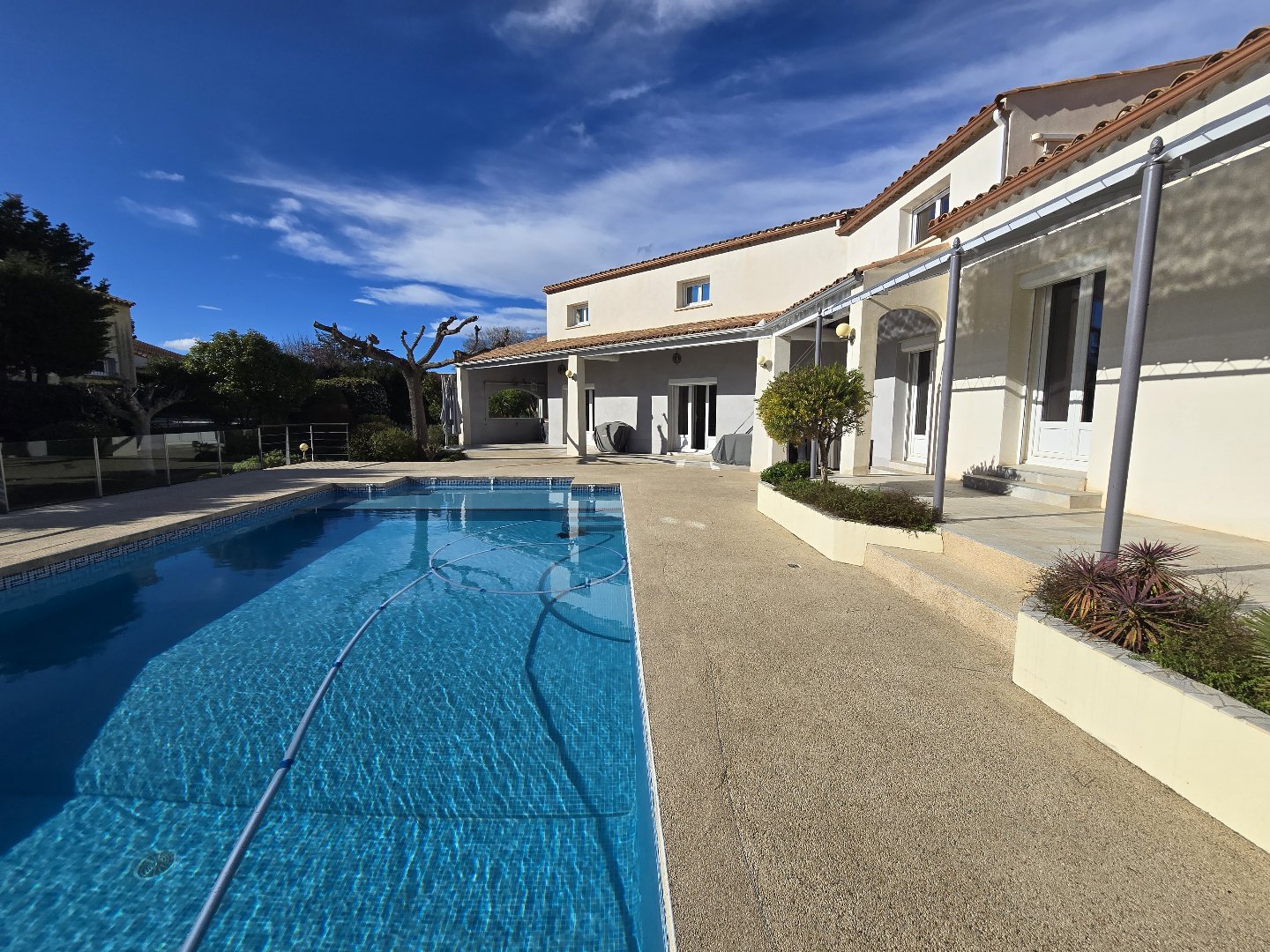 Agence immobilière de IMOBOOK