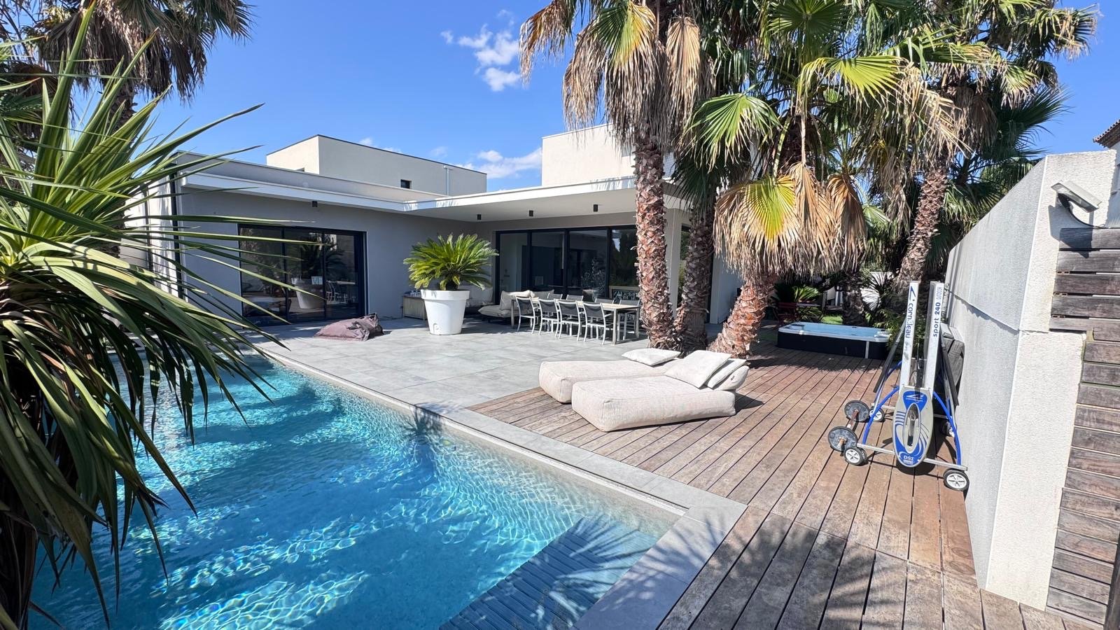 Agence immobilière de IMOBOOK