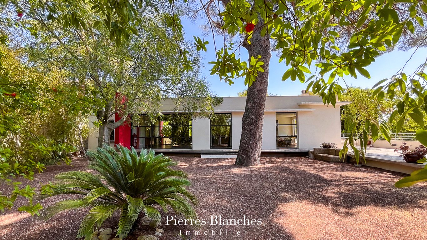 Agence immobilière de PIERRE BLANCHE IMMOBILIER
