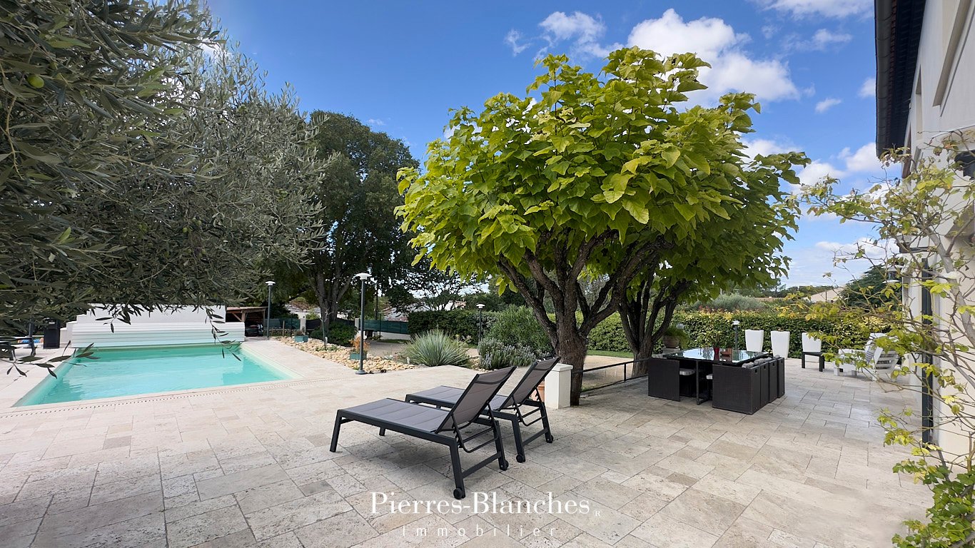 Agence immobilière de PIERRE BLANCHE IMMOBILIER