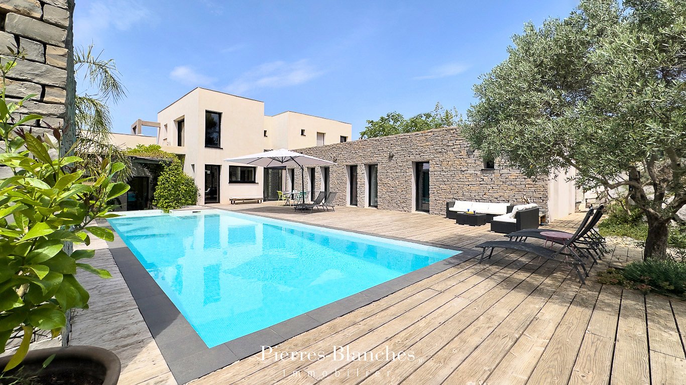 Agence immobilière de PIERRE BLANCHE IMMOBILIER