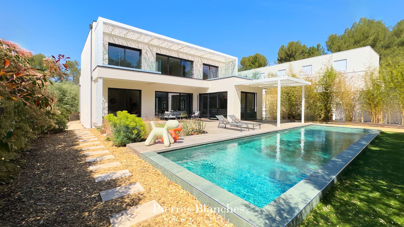 Agence immobilière de PIERRE BLANCHE IMMOBILIER